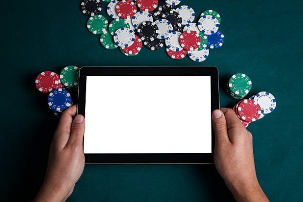 How Online Casino Singapore Platforms Serve Modern Players