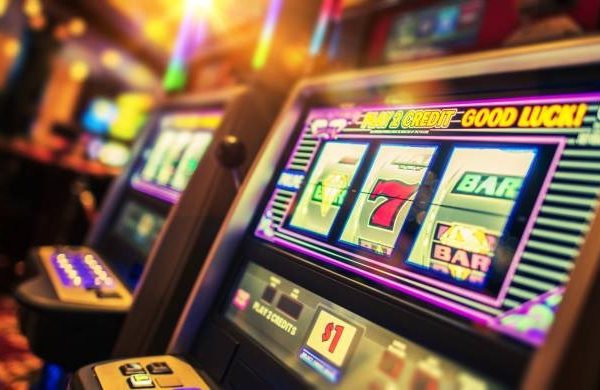 Online Poker Cambodia: Learning When to Fold in Poker